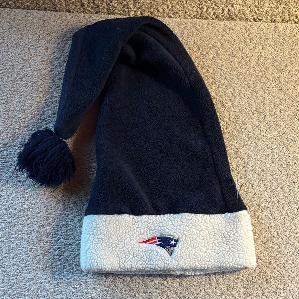 Vintage Patriots 🏈 Navy Blue Fleece Stocking Hat with White Trim